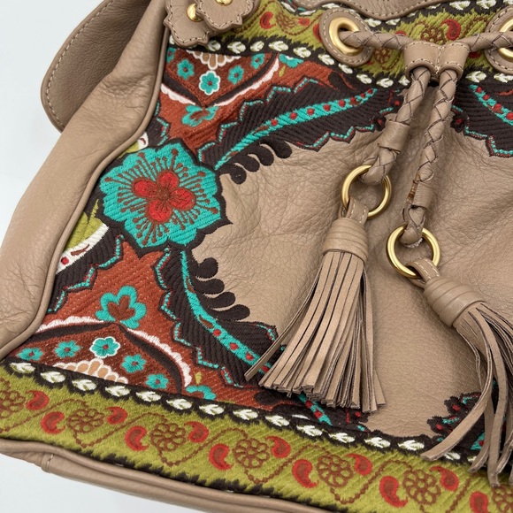 Isabella Fiore Embroidered Tan Leather Boho Hobo Shoulder Strap Purse - Picture 2 of 16